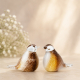 Urn vogel bruin-geel-wit