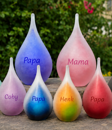Frosted glazen urn met naam – 19 cm en inhoud 280 ml