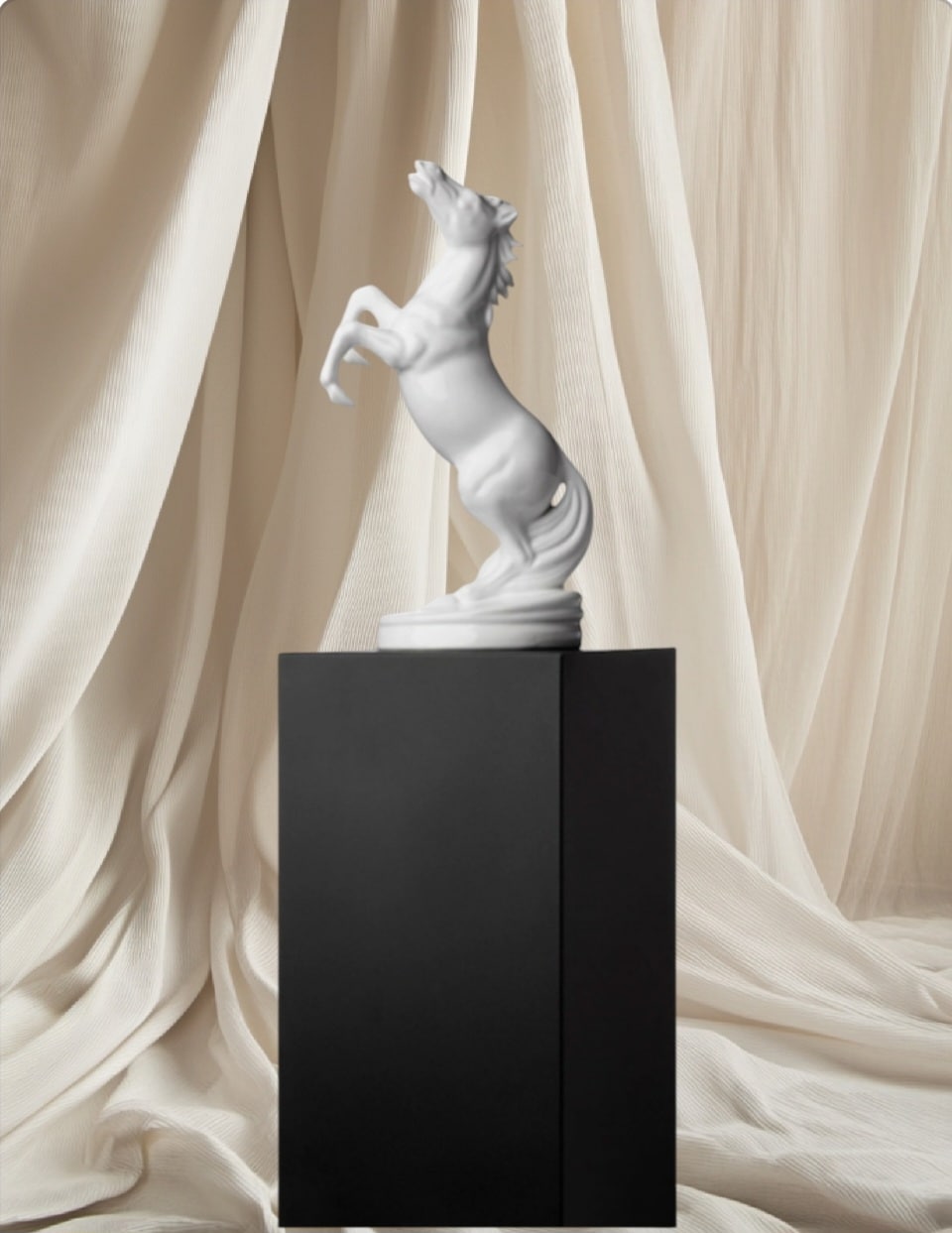 Paarden urn - Horse Figure