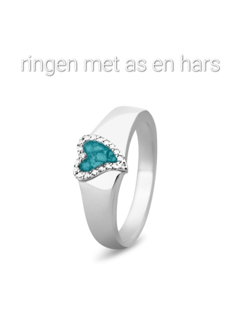 Assieraden ringen met hars en kleur