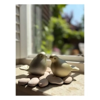 Urn vogel gold color