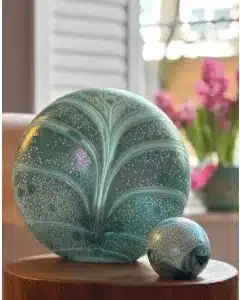 Buiten urn