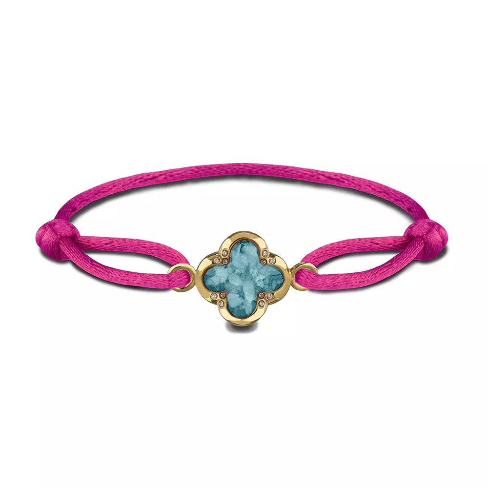 BL022-Geel_Aqua.jpg armband klaver BL025 met as en hars