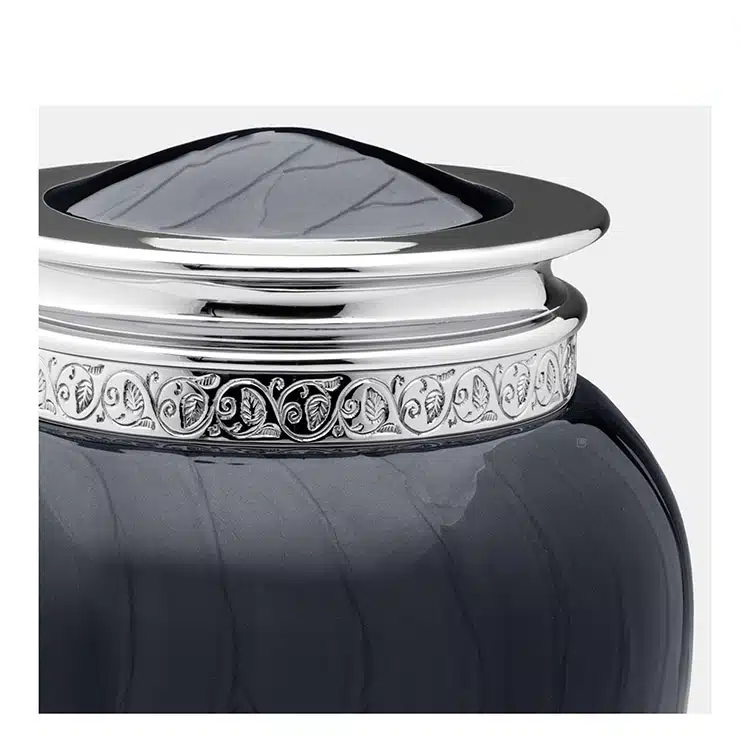 urn messing zwart