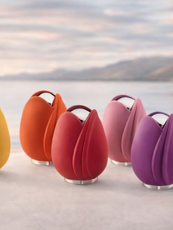 Tulp Urnen: een Bloem vol Betekenis, Liefde en Herinnering