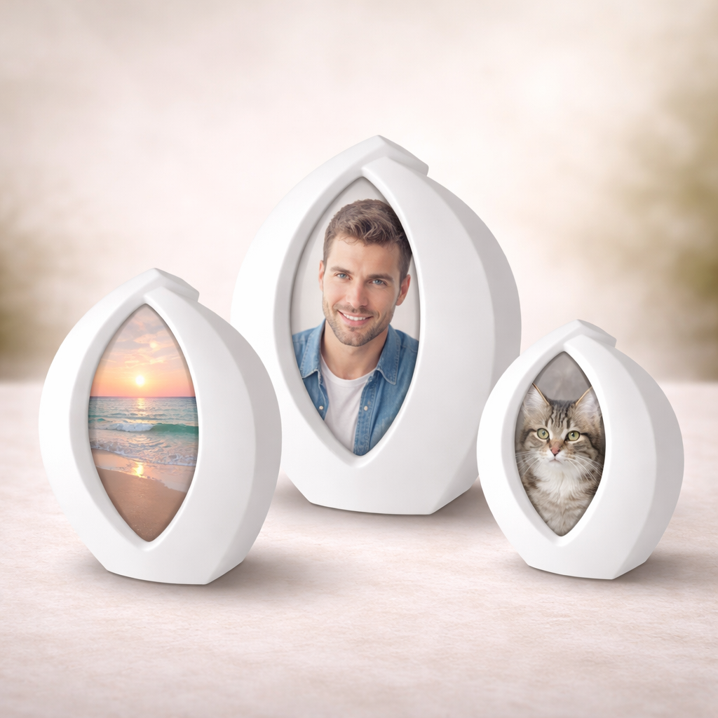 bf18ea55-145f-4c78-9a71-bfb54f458f7c Urn met foto - Wit