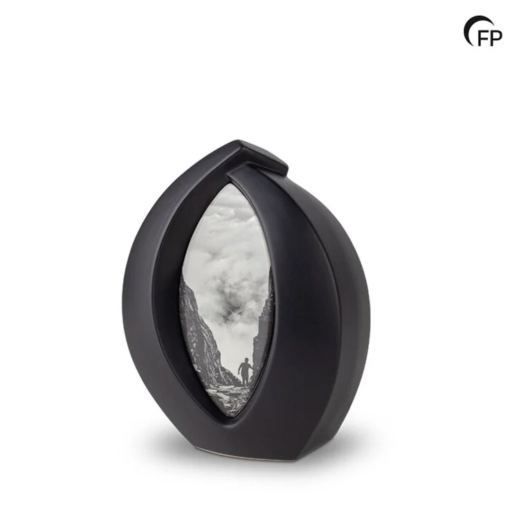 mastaba-ceramika-ku-110-m-keramische-medium-urn-fo (1)